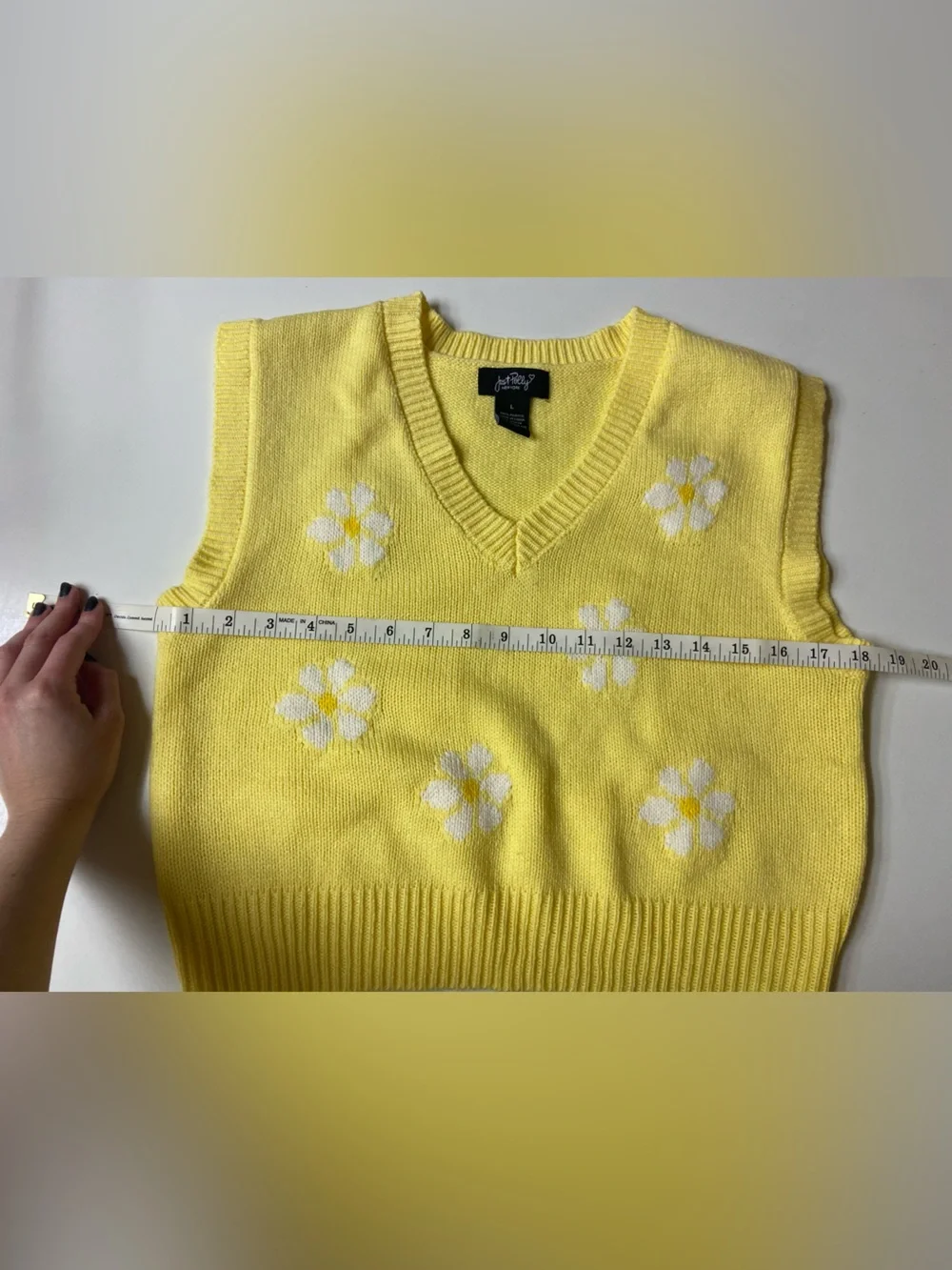 Just Polly Yellow Sweater Vest White Floral Print great condition juniors size L